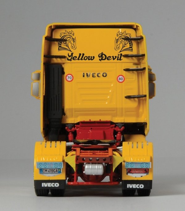 Italeri 3898 IVECO STRALIS YELLOW DEVIL (1:24)
