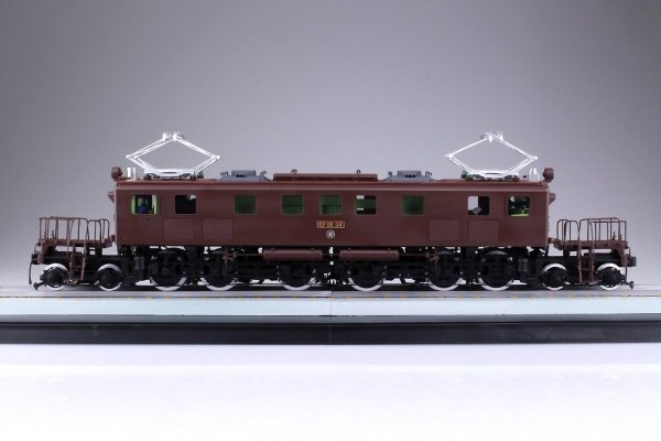 Aoshima 05504 Electric locomotive EF18 1/50