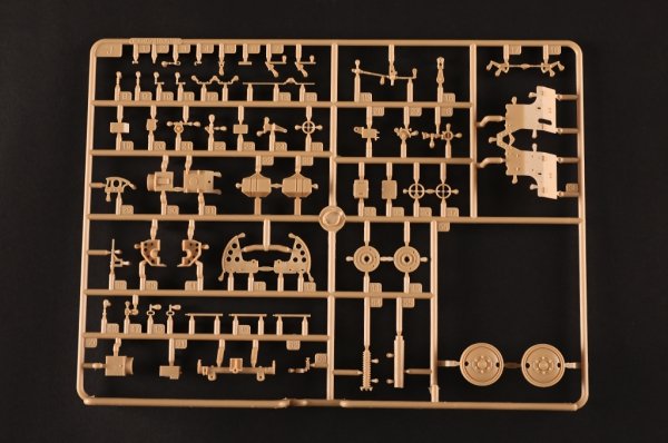 I Love Kit 63567 CCKW-352 with M2A1 105MM Howitzer - Machine Gun Turret Version 1/35