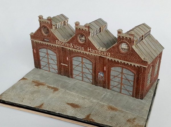 RT-Diorama 35285 Diorama-Base: &quot;Industrial Hangars&quot; 1/35