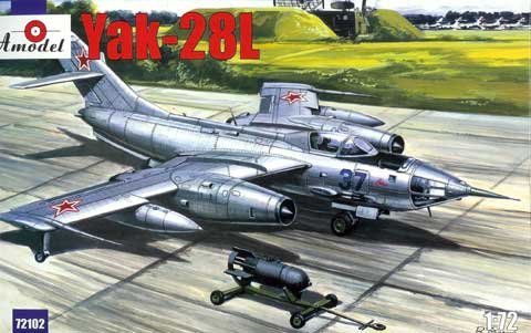 A-Model 72102 Yakovlev Yak-28L Soviet Jet Fighter-Bomber 1:72