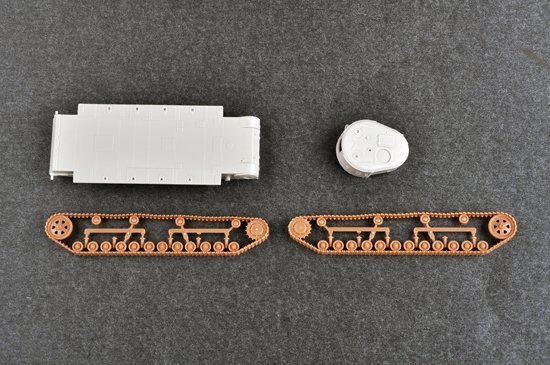Trumpeter 07150 Soviet T-28 Medium Tank (Welded) 1/72