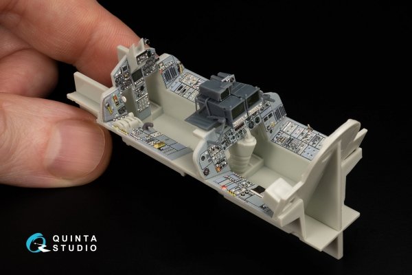 Quinta Studio QDS+48058 Tornado F.3 3D-Printed &amp; coloured Interior on decal paper (Revell) (small version) (with 3D-printed resin parts) 1/48