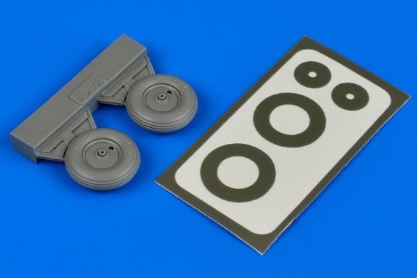 Aires 4601 YAK-1 wheels &amp; paint masks 1/48 Eduard