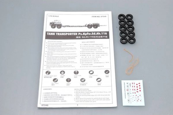 Trumpeter 07249 German Pz.Kpfw.Sd.Ah.116 Tank Transporter (1:72)