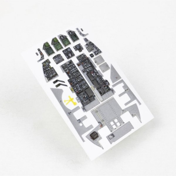 Red Fox Studio QS-32063 F-16C Block 30/32 for Tamiya kit 1/32