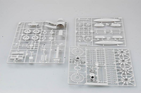 Trumpeter 02257 Grumman F6F-5 Hellcat (1:32)