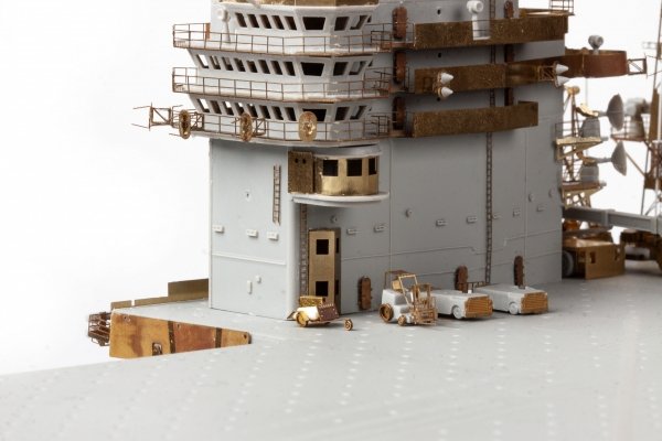 Eduard 53301 USS Nimitz CVN-68 part 7 Trumpeter 1/350