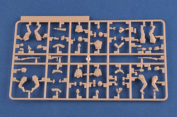 Hobby Boss 84417 Kursk &quot;Bailout from the pocket&quot; 1/35