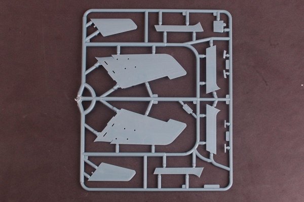 Kitty Hawk 80129 TF-9J Cougar (1:48)