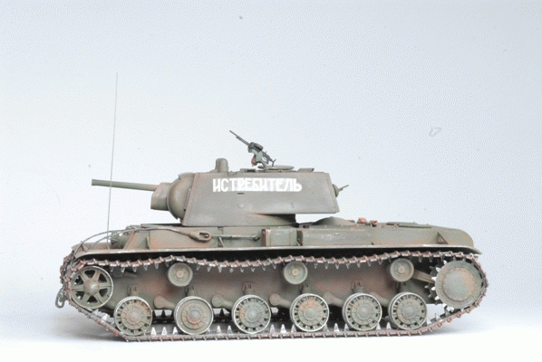 Zvezda 3539 KV-1 Soviet Heavy Tank 1:35