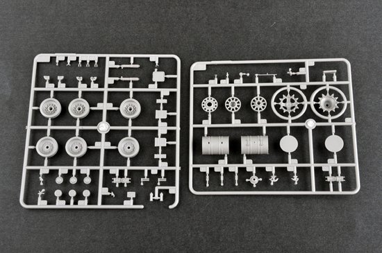 Trumpeter 09511 Ukrainian T-84 MBT 1/35