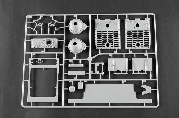Trumpeter 00944 Pz.Kpfw.VI Ausf.E Sd.Kfz.181 Tiger I (Medium Production) 1/16
