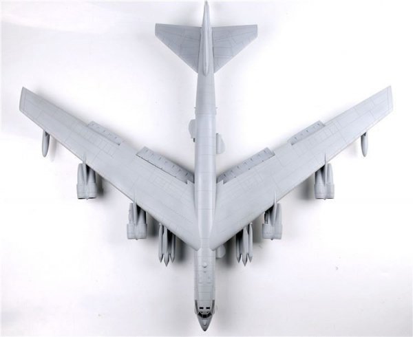 Modelcollect UA72200 B-52H U.S. Stratofortress strategic Bomber 1/72