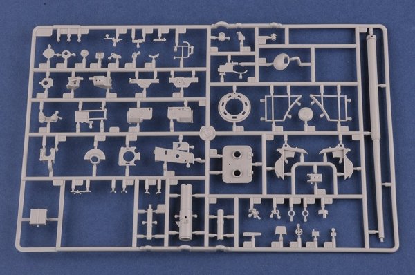Hobby Boss 84530 German Sd.Kfz.182 King Tiger Porsche Turret w/ Zimmerit (1:35)