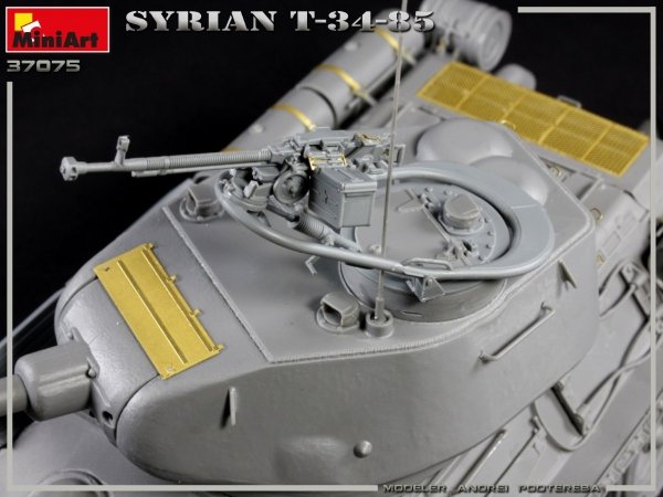MiniArt 37075 SYRIAN T-34/85 1/35