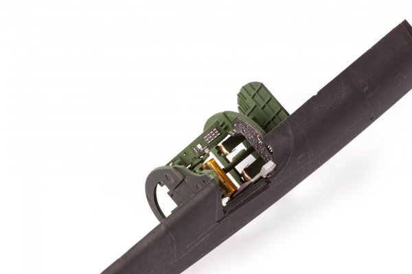 Eduard FE1342 F4U-1D HOBBY BOSS 1/48