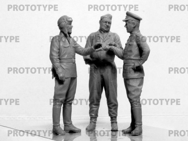 ICM 32117 Pilots of the Soviet Air Force 1943-1945 1/32