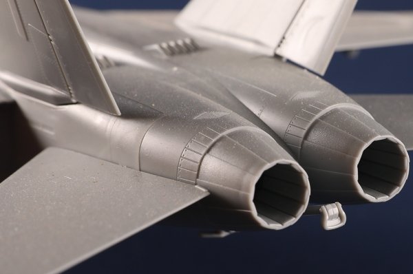 Hobby Boss 85818 F/A-18E Super Hornet VFC-12 1/48