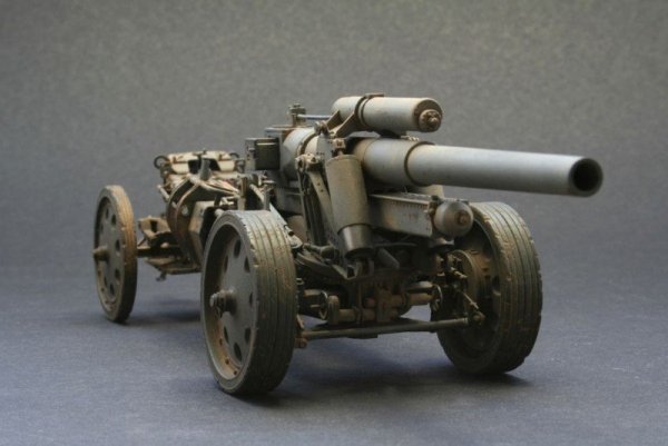 Dragon 6392 German sFH 18 Howitzer w/Limber (1:35)