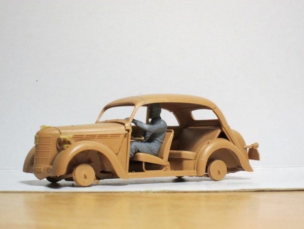 ICM 35642 German Drivers (1939-1945) (4 figures) (1:35)