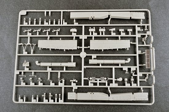 Trumpeter 09581 Russian T-80UD MBT - Early 1/35