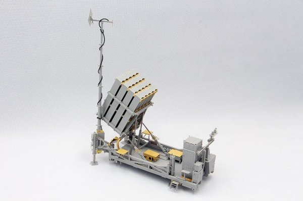 Trumpeter 01092 Iron Dome Air Defense System 1/35