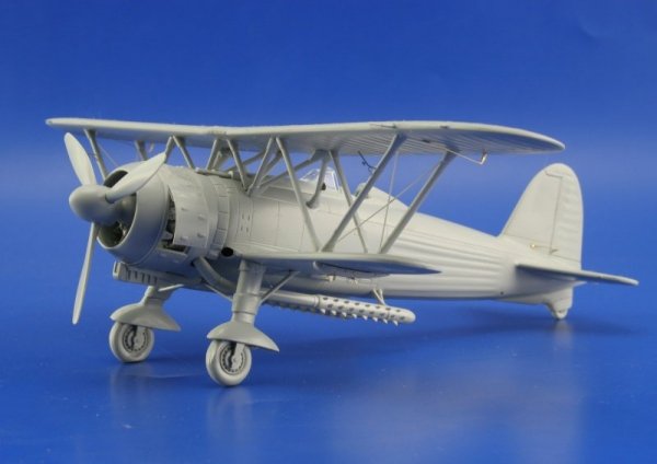 Eduard 49332 CR 42 Falco 1/48 Italeri