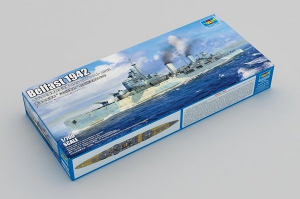 Trumpeter 06701 Royal Navy light cruiser Belfast 1942 1/700