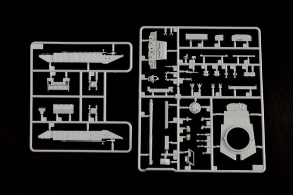 Trumpeter 07105 British Challenger 1MBT (1:72)