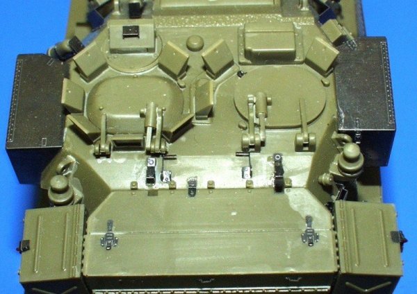 Eduard 35457 FV 101 CVR (T) Scorpion 1/35 AFV Club