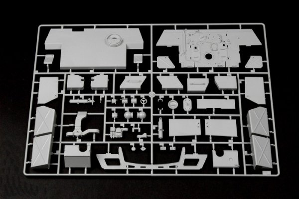 Trumpeter 00910 German Kingtiger 2in1 (Henschel Turret  Porsche Turret) 1/16