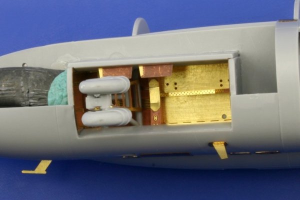 Eduard 73343 Nimrod 1/72 AIRFIX