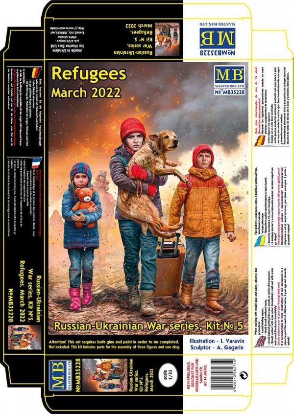 Master Box 35228 Refugees. March 2022 1/35