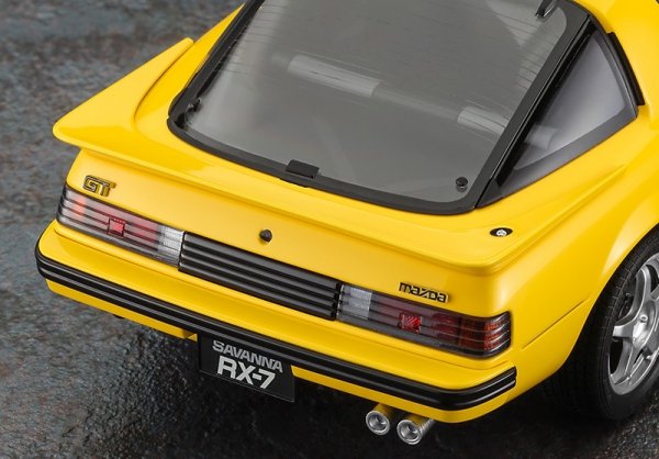 Hasegawa 20798 Mazda Savanna RX-7 (SA22C) Middle Version "Custom Wheel" 1/24