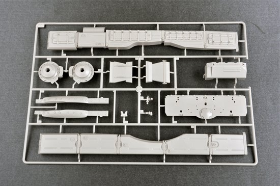 Trumpeter 00925 Russian T-72B1 MBT w/kontakt-1 reactive armor 1/16