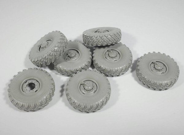 Panzer Art RE35-741 Ural 4320 Road wheels 1/35