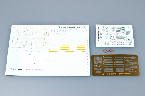 Trumpeter 05714 USS Nimitz CVN-68 (1:700)
