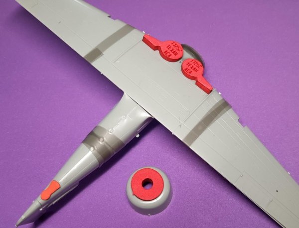 Omask 77252 T-6G Texan wheel bay foam plugs (for Academy/Wolfpack) 1/72