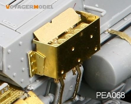 Voyager Model PEA068 WWII Panzer Smoke Candle Rack (1942-1943) (For ALL) 1/35