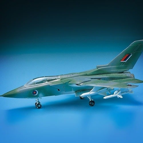 Academy 12607 PANAVIA TORNADO 200 1/144