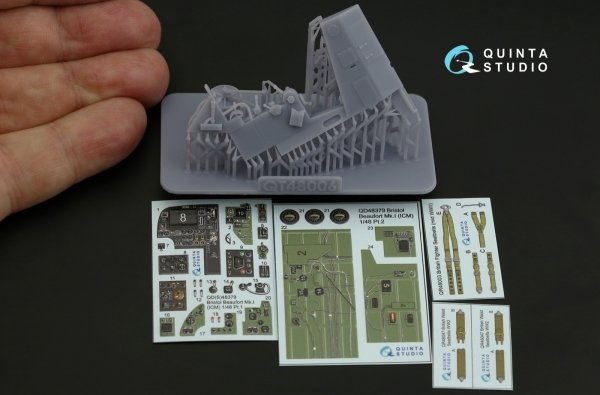 Quinta Studio QD+48379 Bristol Beaufort Mk.I 3D-Printed &amp; coloured Interior on decal paper (ICM) (with 3D-printed resin parts) 1/48