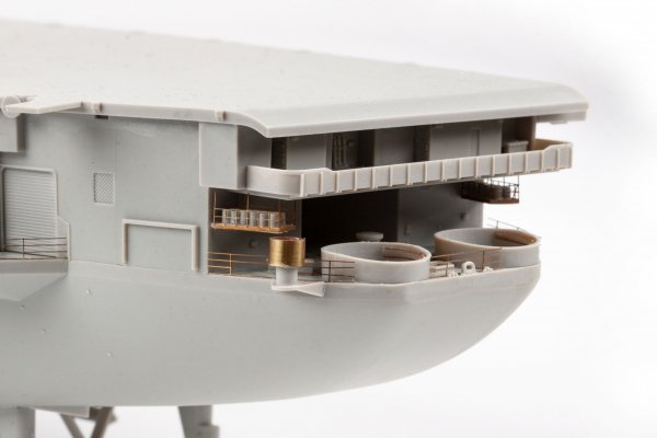 Eduard 53315 USS Midway CV-41 part 2 TRUMPETER 1/350