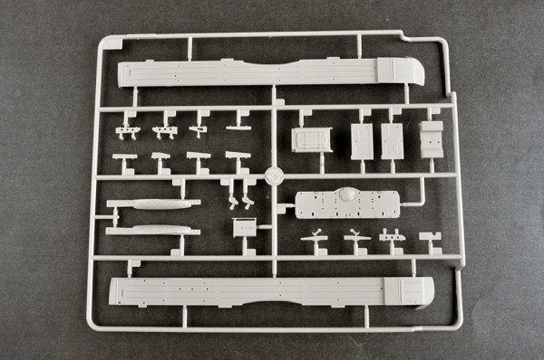 Trumpeter 09610 Russian T-72B3 with 4S24 Soft Case ERA &amp; Grating Armour 1/35