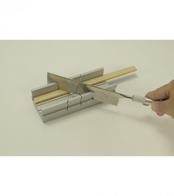 ARTESANIA LATINA 27031 Aluminiowe korytko do cięcia kątowego