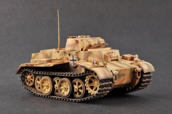 Hobby Boss 83805 German Pzkpfw.I Ausf.F (VK18.01) Late (1:35)