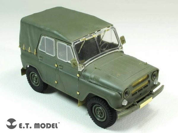 E.T. Model E35-179 Soviet UAZ-469 All-Terrain Vehicle (For TRUMPETER 02327) (1:35)