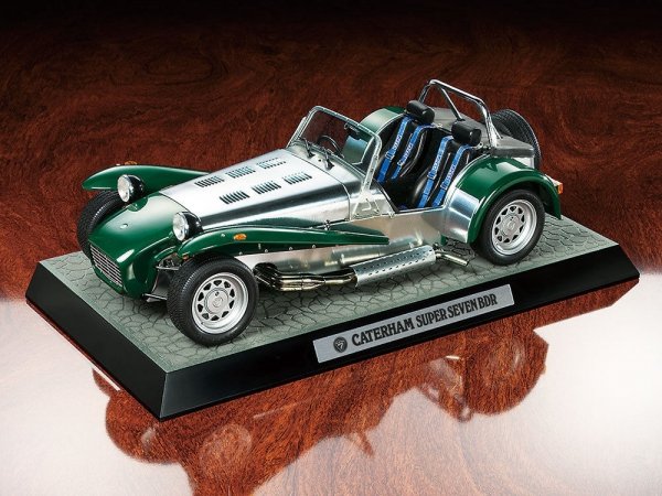 Tamiya 10204 Caterham Super Seven BDR Master's Coachwork (1:12)