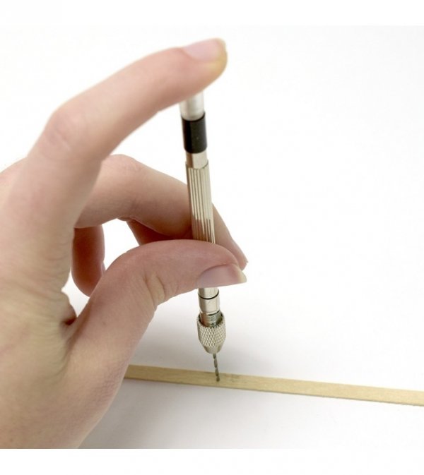 ARTESANIA LATINA 27018-1 Wiertarka ręczna z 7 wiertłami HSS