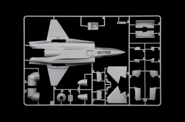 Italeri 1419 JSF Program X-32A and X-35B (1:72)